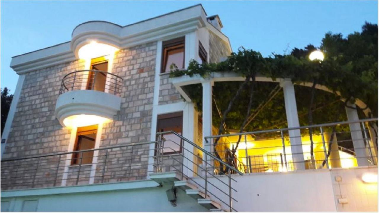 Villa Antic With Private Pool In Budva Buitenkant foto